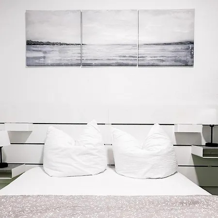 Lichtloft Pirna Altstadt Mit 4 Schlafzimmer Und Xxl Wohnkueche * 皮尔纳