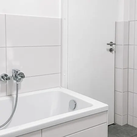 Lichtloft Pirna Altstadt Mit 4 Schlafzimmer Und Xxl Wohnkueche * 皮尔纳